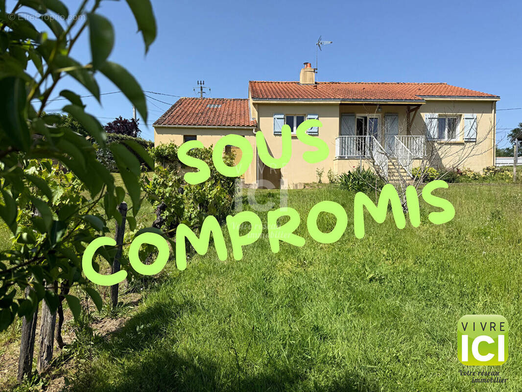 Maison à FROSSAY