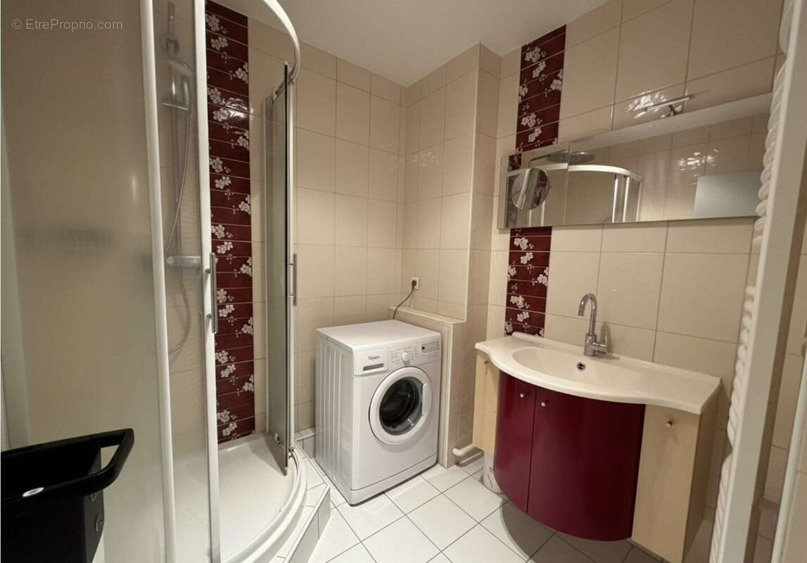 Aurillac T5 Ascenseur, balcon, parking couvert - photo 4