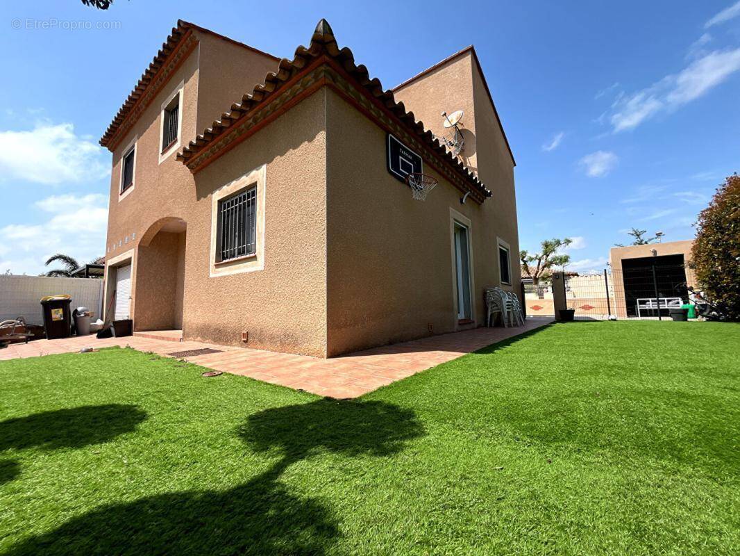 Maison à LE SOLER