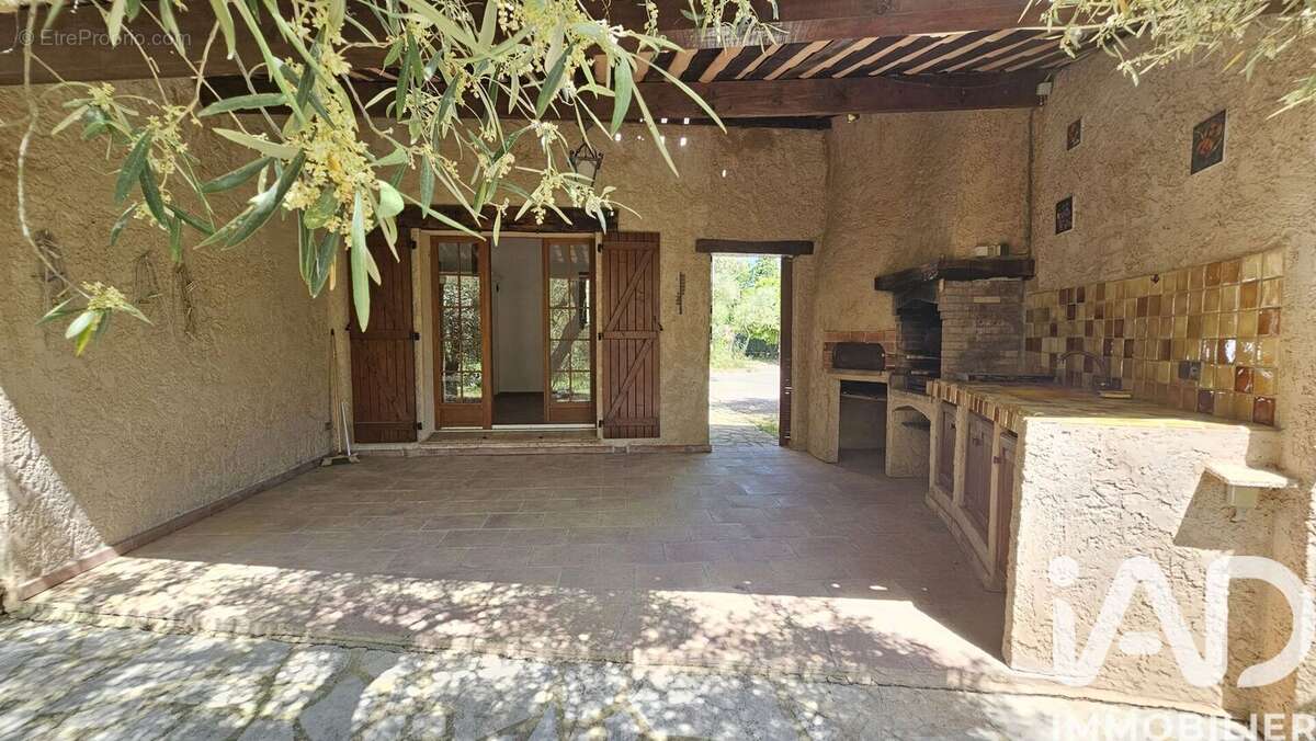 Photo 2 - Maison à TOURRETTES-SUR-LOUP