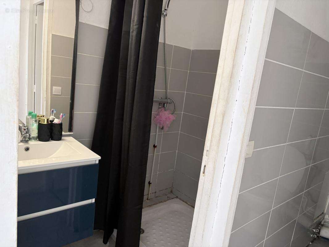 Appartement à LES ABYMES