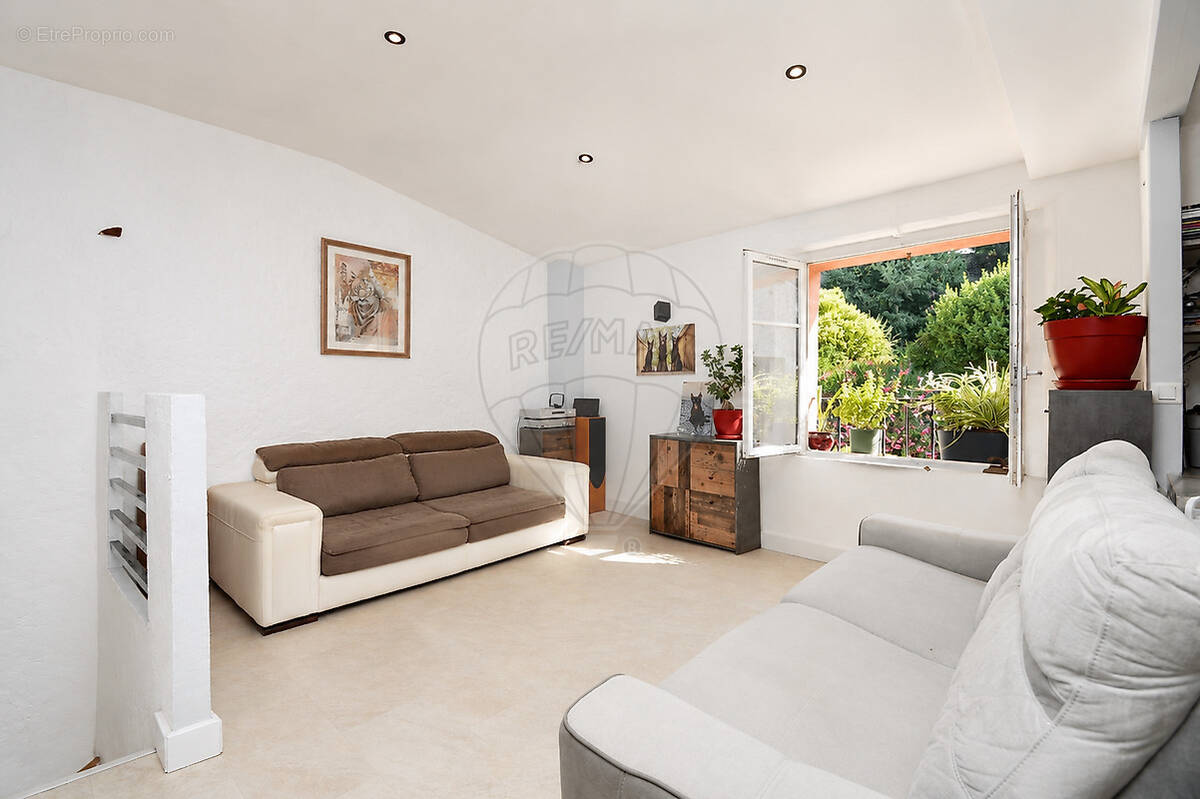 Appartement à VILLENEUVE-LOUBET