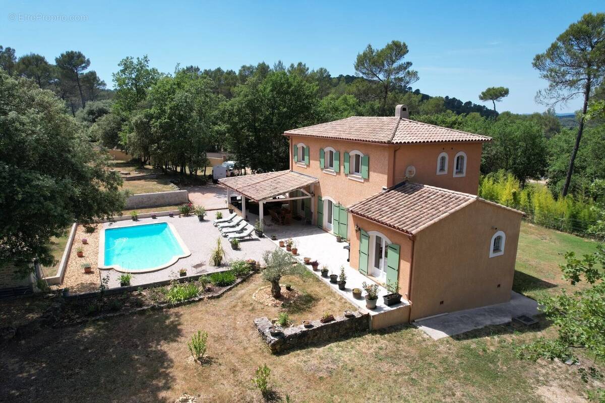 Maison à COTIGNAC