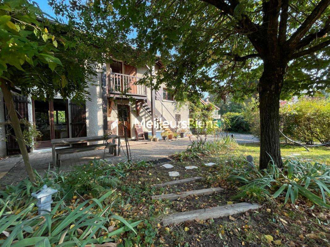 Maison à FRANCHELEINS