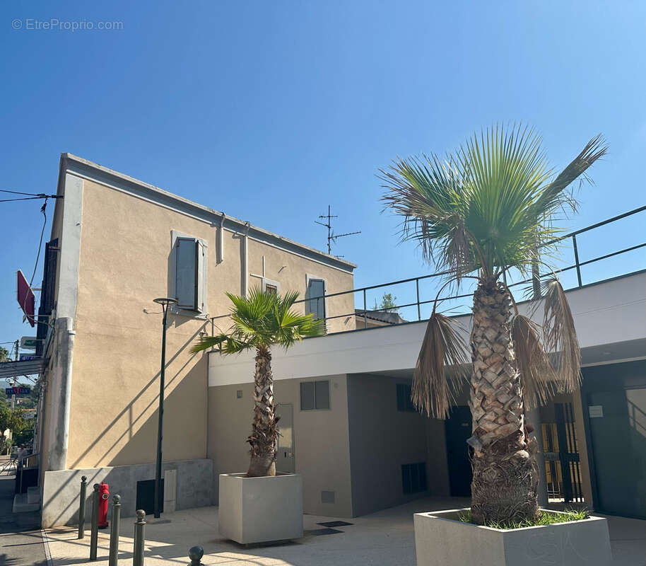 Immeuble centre village Saint Jean-La Ciotat - photo 10