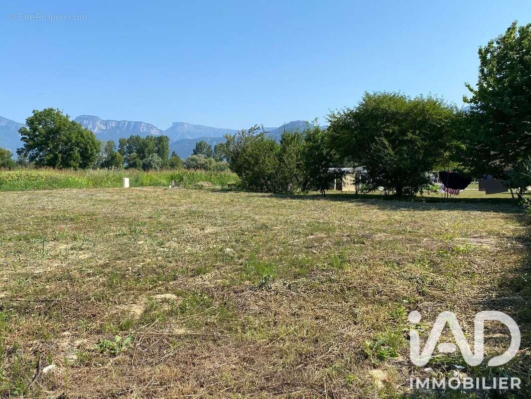 Terrain 807 m² à Apremont  - photo 2