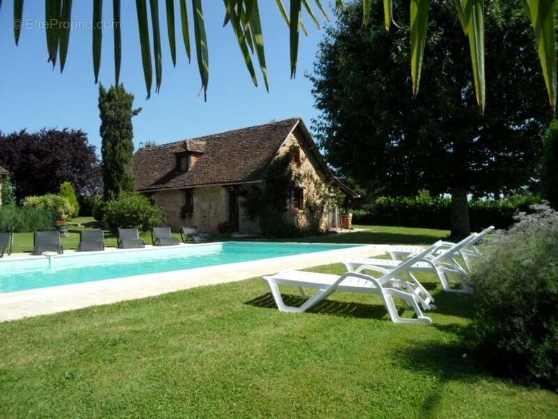 Propriete à vendre 15 pièces LA DOUZE (24) - photo 8