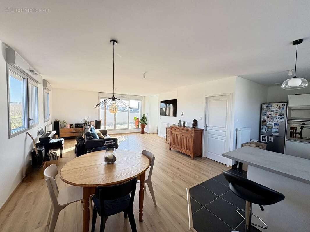 Appartement à BEZANNES