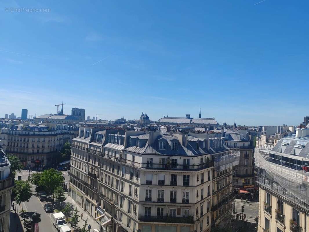 Appartement à PARIS-1E
