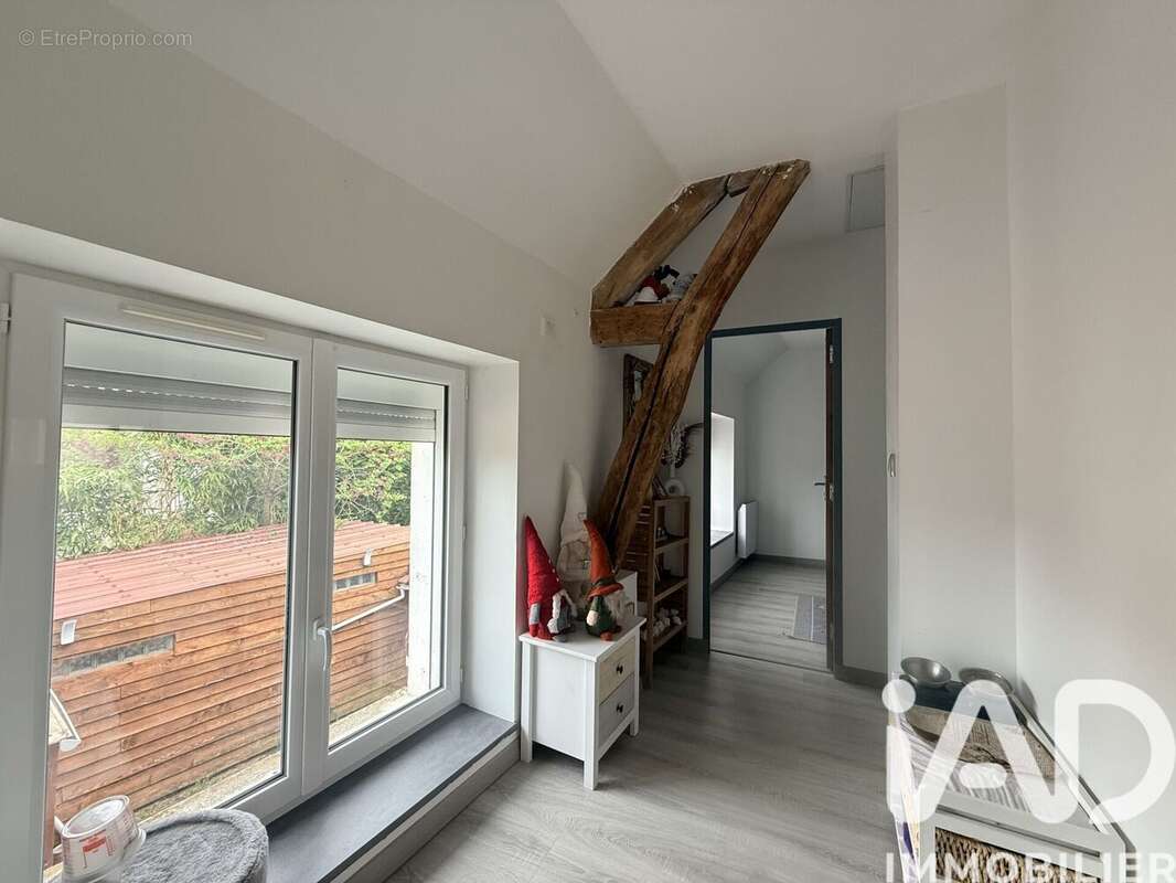 Maison 89 m² à Monneville  - photo 8