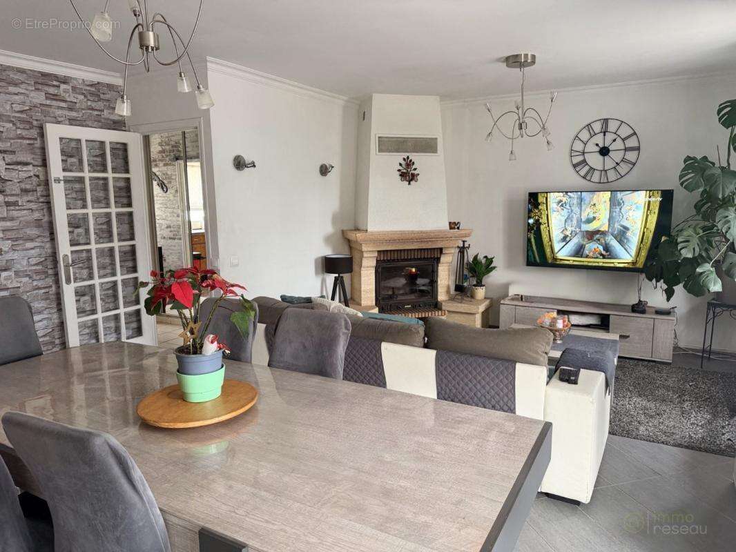 Maison à MOUSSY-LE-VIEUX