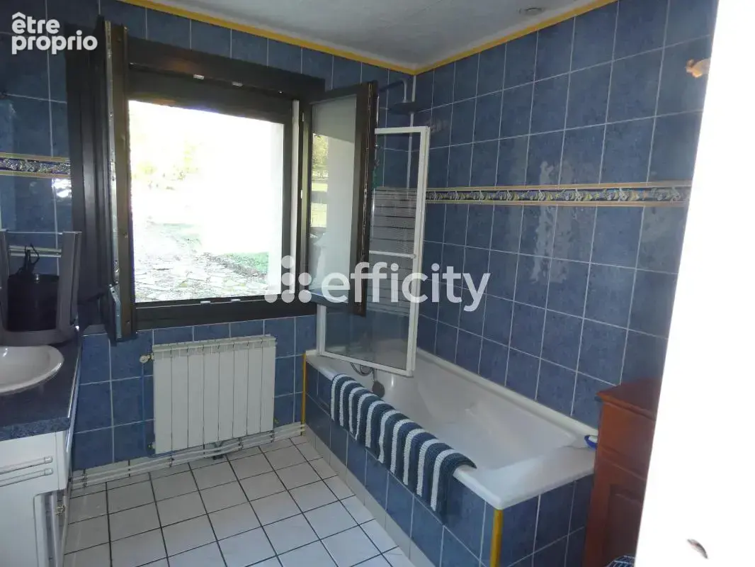 Maison 4 pièces 115 m² à vendre à Gannat (03800) - photo 6