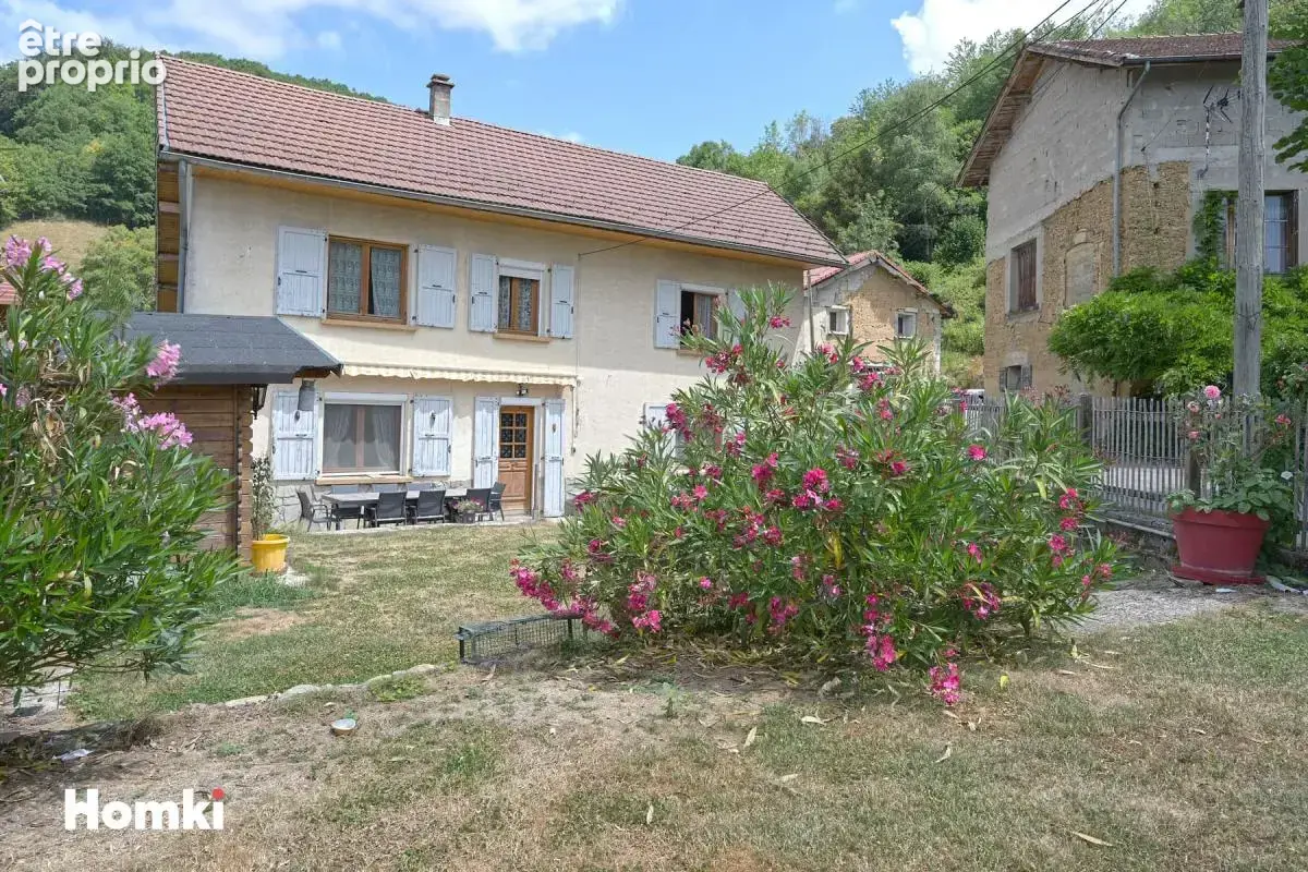 Maison à CHIRENS