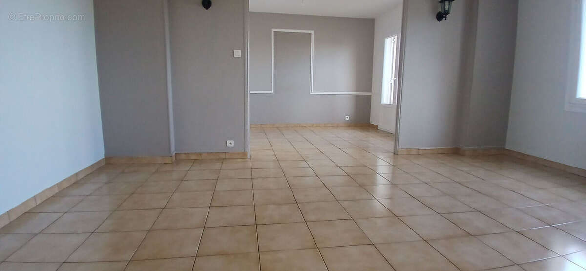 Appartement à MALZEVILLE