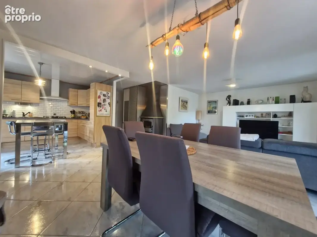 Maison 168 m² à Rumilly  - photo 2