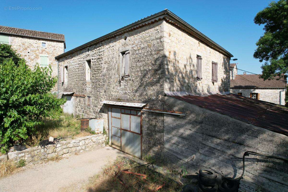 Maison à BERRIAS-ET-CASTELJAU