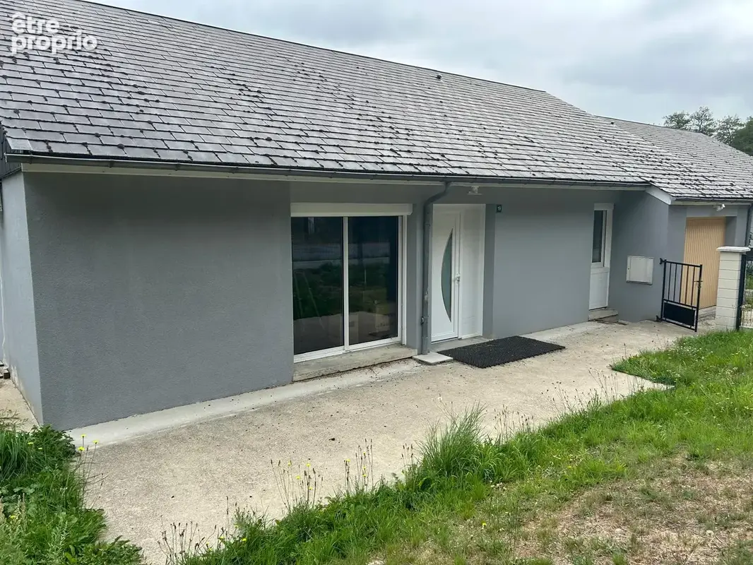Maison à MEYMAC