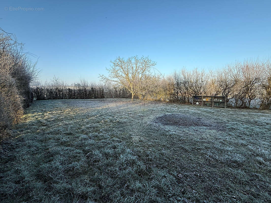 Maison à BILLY-CHEVANNES