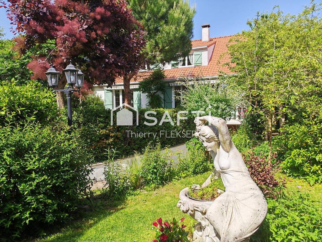 Photo 1 - Maison à CHAMPAGNE-SUR-OISE