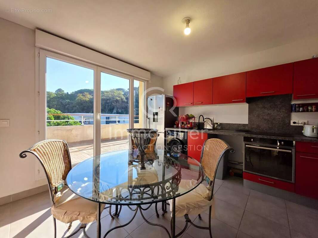 Appartement à LE CANNET