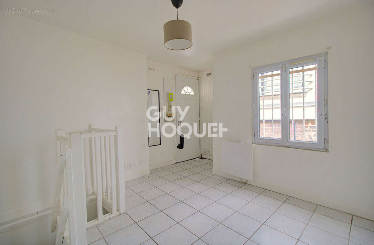 Appartement à PARIS-20E