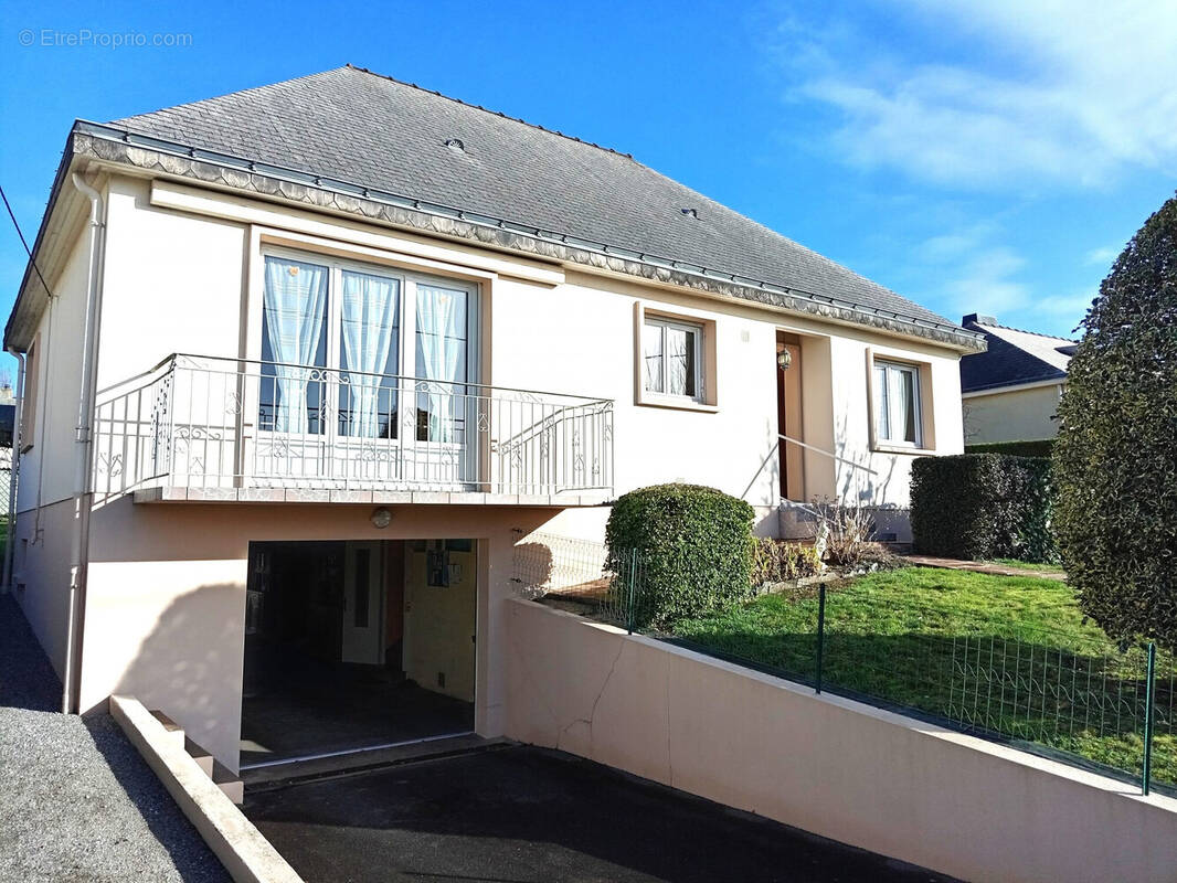 Maison à MESANGER