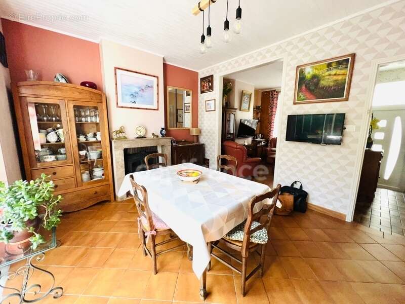 Maison à vendre 6 pièces BOULOGNE SUR MER - 4 chambres - jardin clos - véranda - photo 4