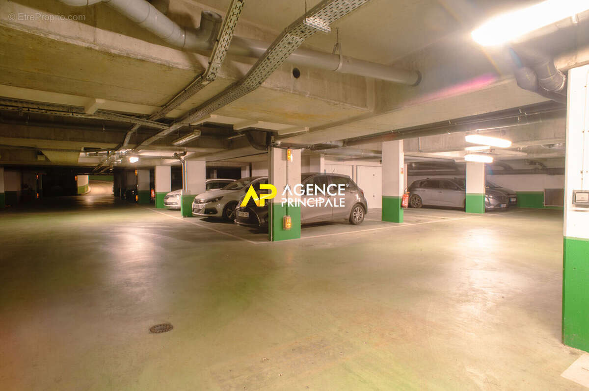 Appartement à SARTROUVILLE