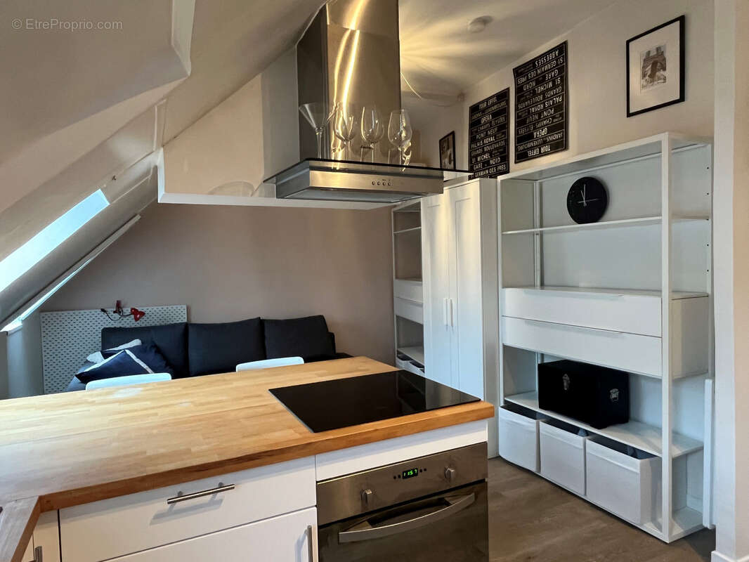 Appartement à PARIS-8E