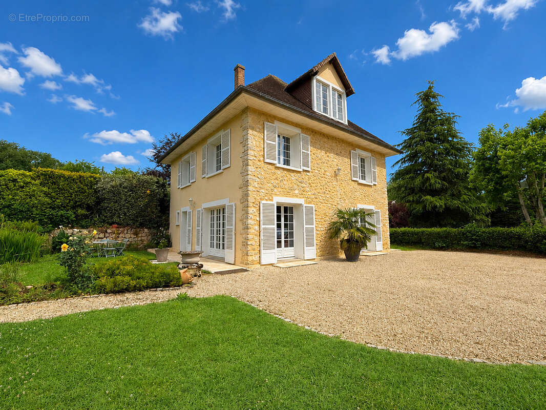 Maison à ETAMPES