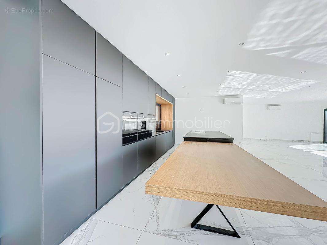 Maison à LA FOUILLOUSE