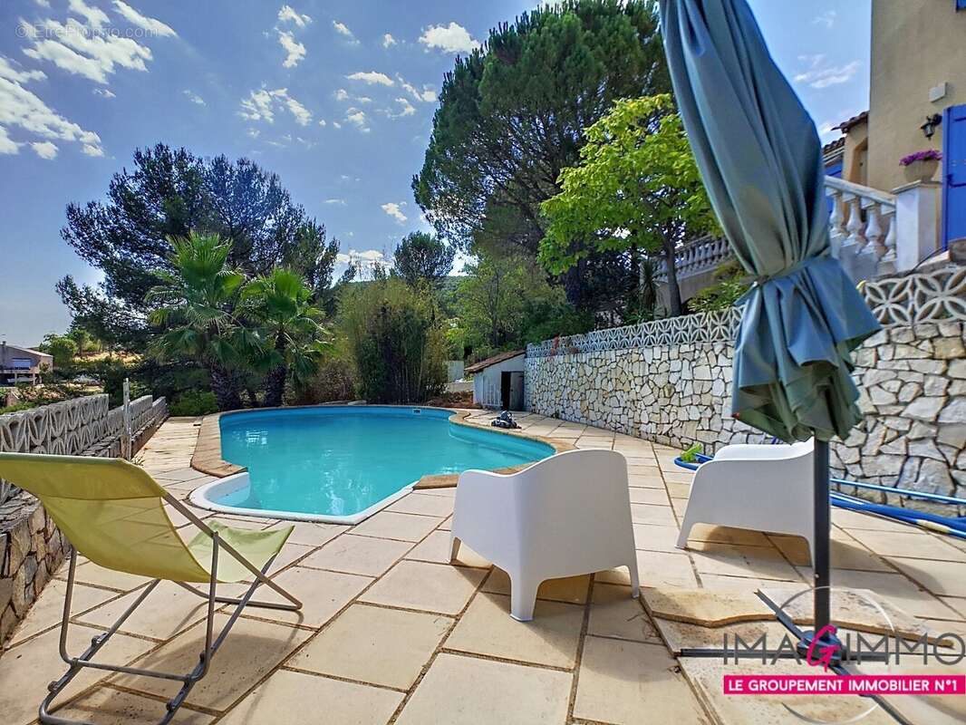 Maison à VAILHAUQUES