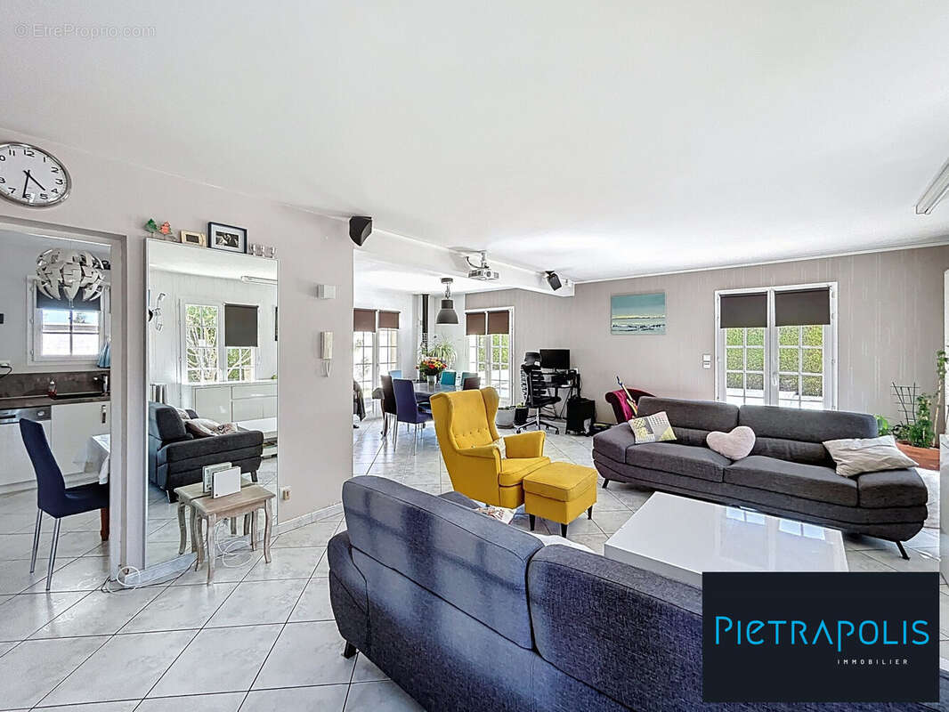 Maison à RUFFEY-LES-ECHIREY