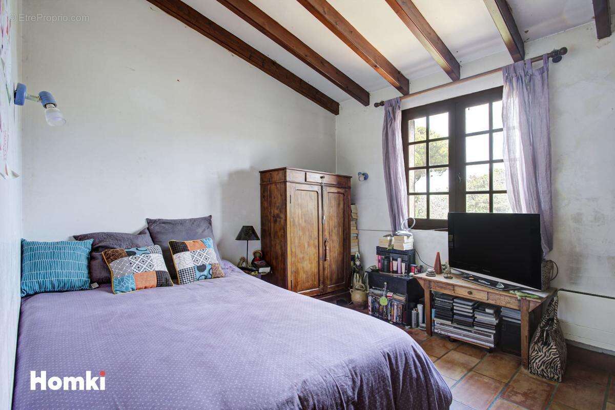 Maison/Villa T7 de 223 m2 avec une indépendance à Saint-Cyprien 66750 - photo 18
