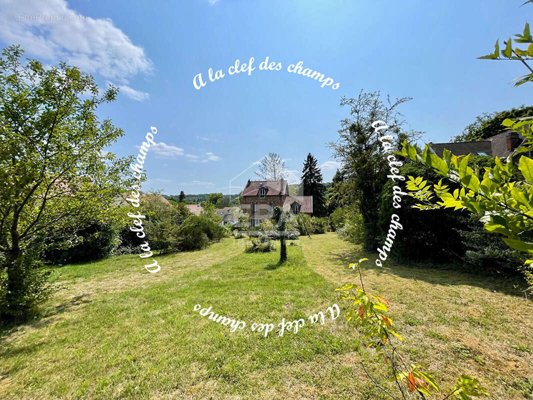 Maison à SAINT-REMY-LES-CHEVREUSE