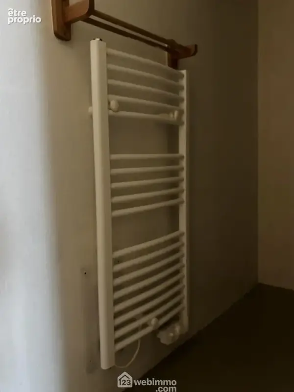 .... sèche-serviettes.
