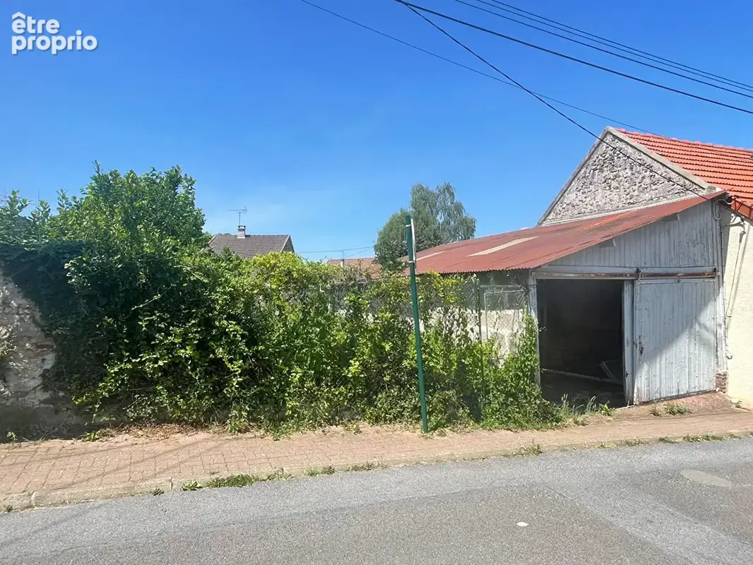 Nanteuil les Meaux - Bâtiment à rénover avec terrain - photo 2