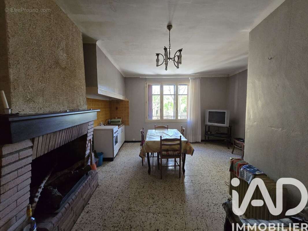 Maison 100 m² à Villeseque-Des-Corbieres  - photo 3