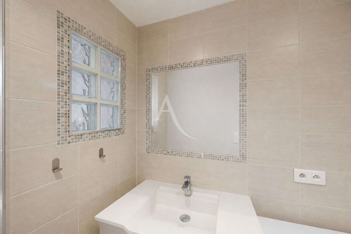 Appartement à MAISONS-ALFORT