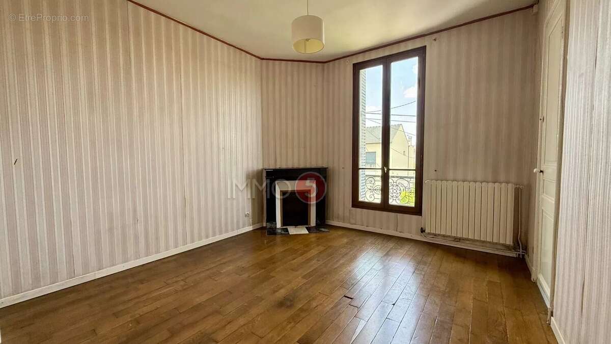 Maison à LIVRY-GARGAN