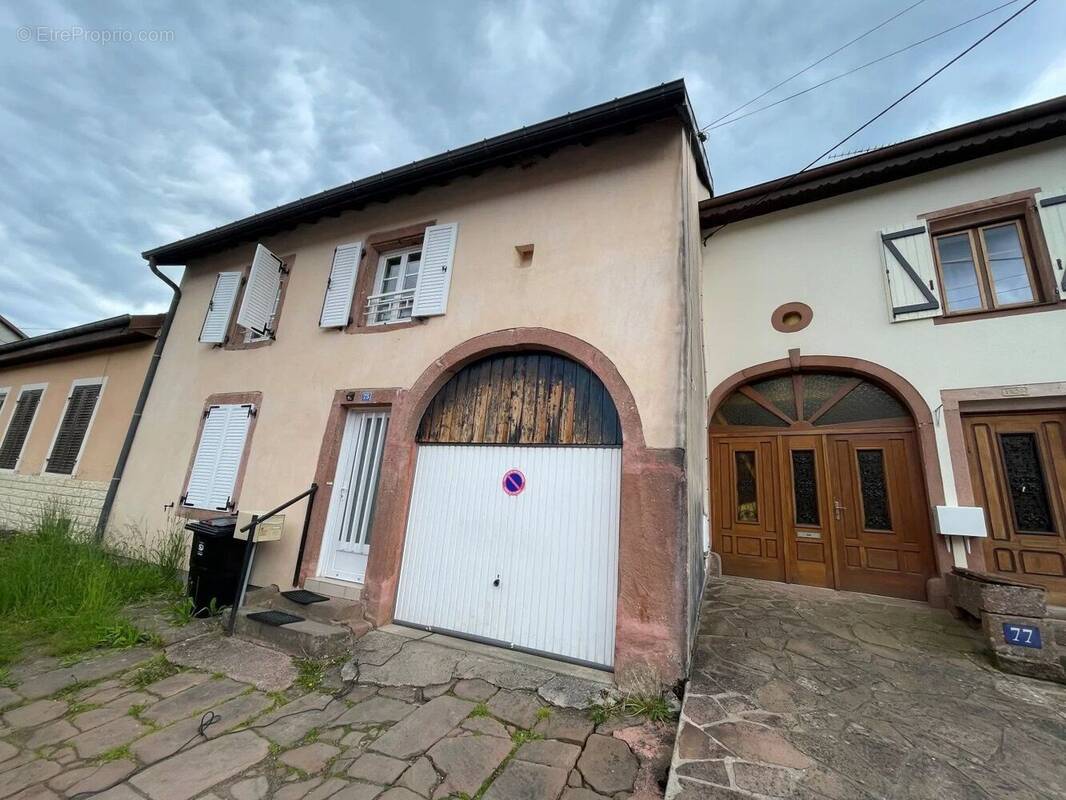Appartement à CELLES-SUR-PLAINE
