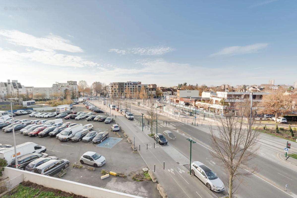 Appartement à EPINAY-SUR-SEINE