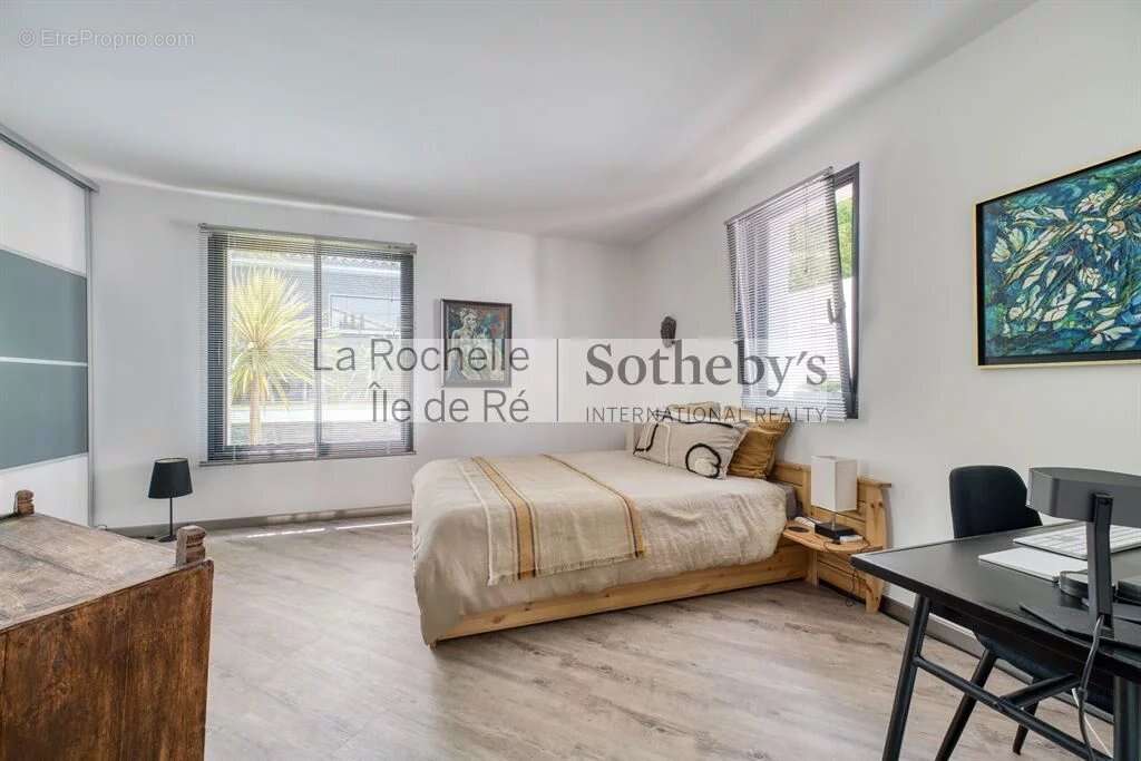 Maison à PORT-DES-BARQUES