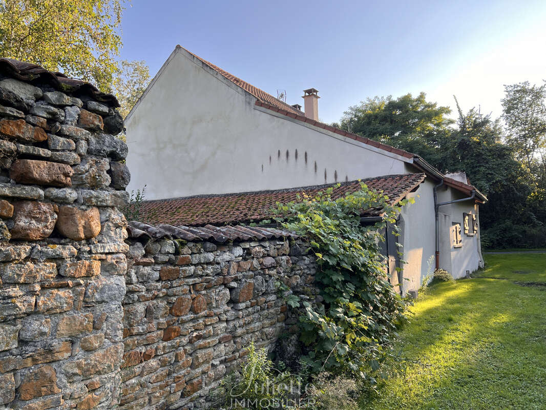 Maison à COMBRONDE