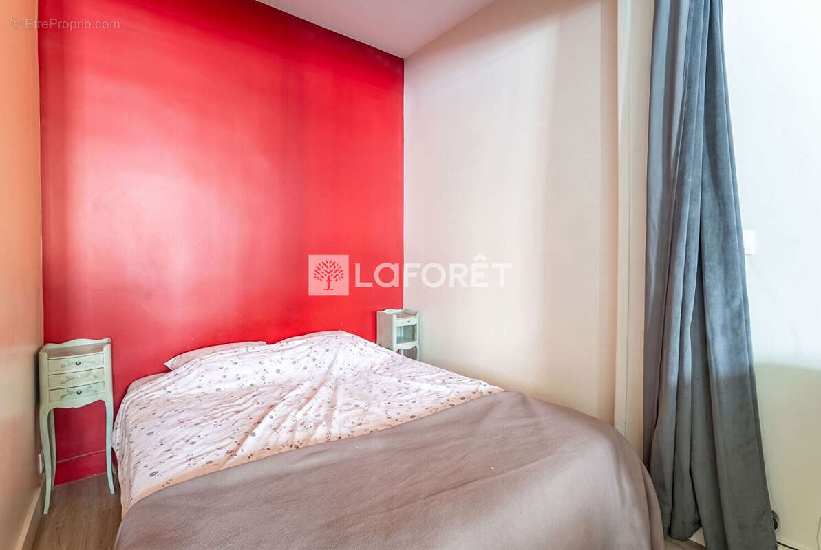 Localisation ideale - dernier etage - bel immeuble - photo 5