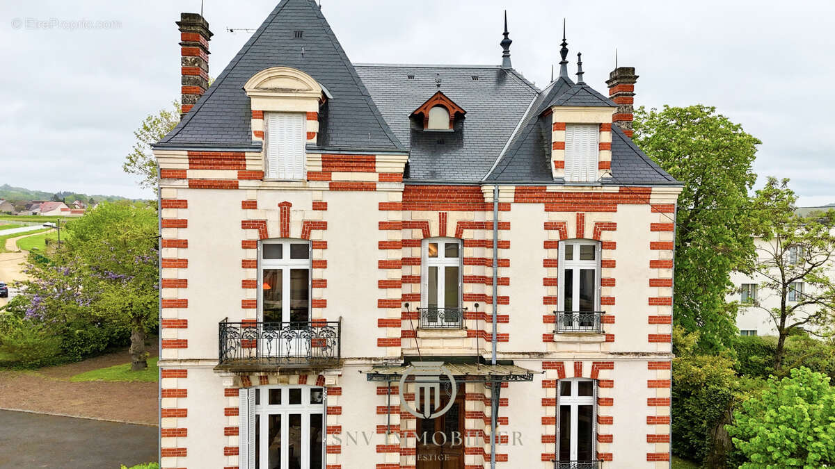 Maison à SAINT-AMAND-MONTROND