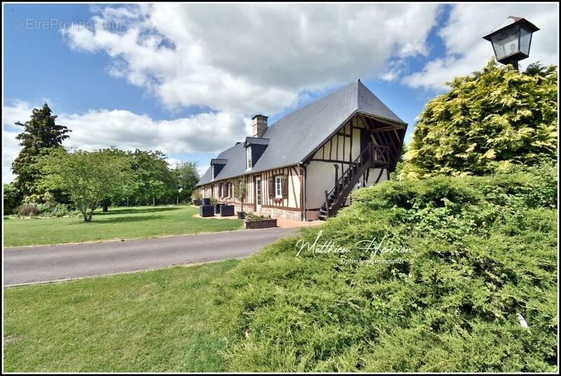 Maison à CLAVILLE