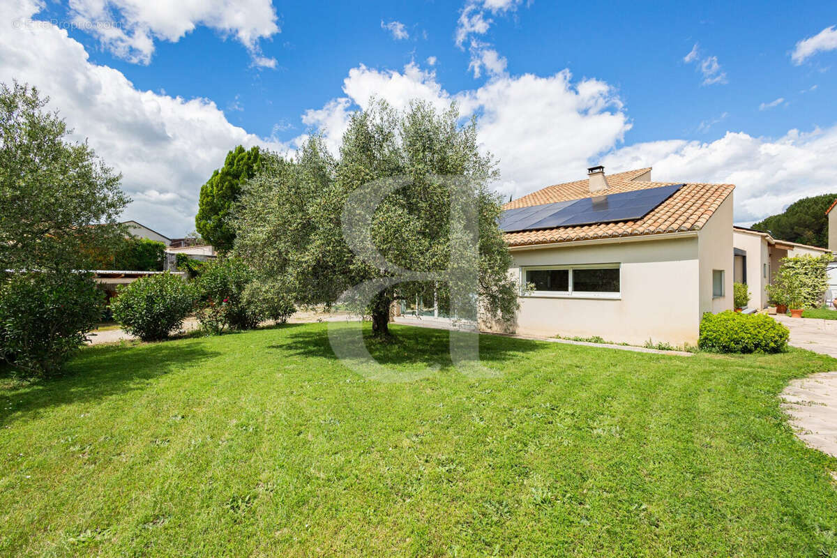 Maison à VAISON-LA-ROMAINE