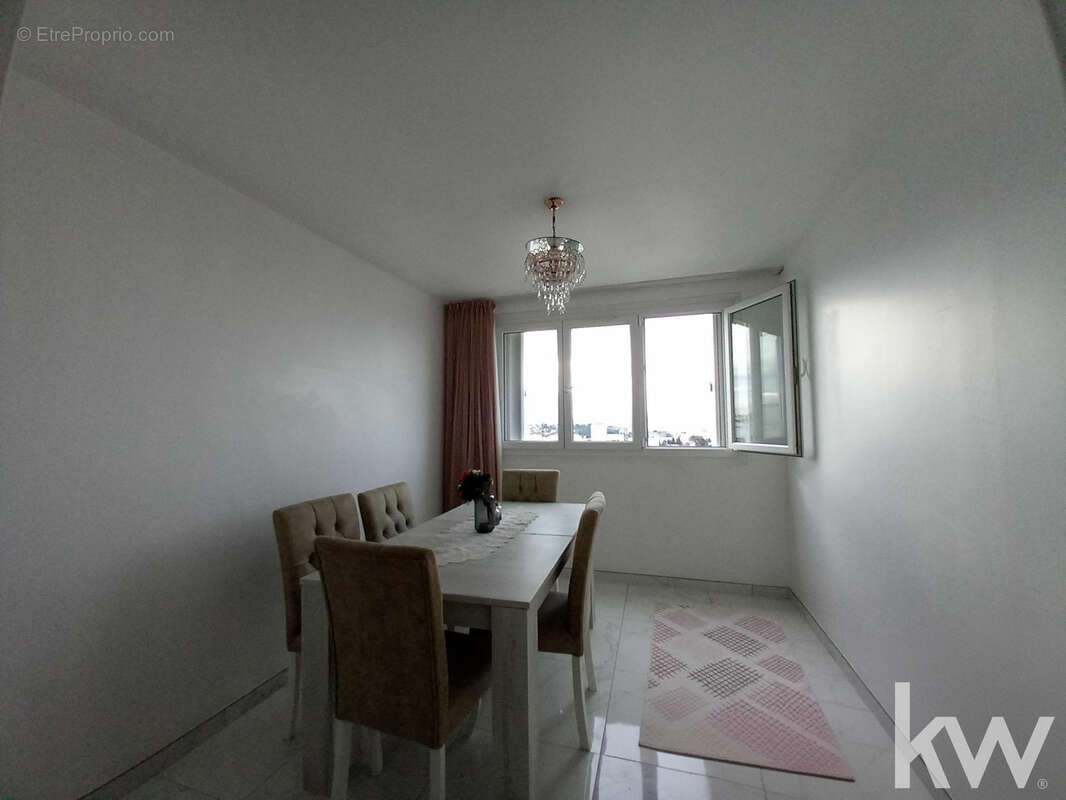 Appartement à MARSEILLE-14E