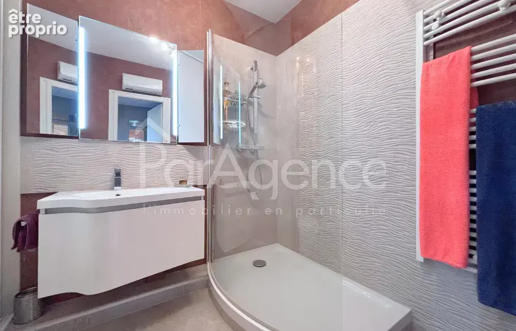 Appartement - 200 m plage de Nauzan - Parking - photo 8